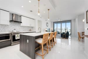 111 PINEAPPLE AVENUE, SARASOTA, FL 34236 - MLS#MFRA4677833