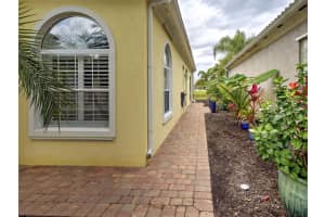 13424 COLUCCIO STREET, VENICE, FL 34293 - MLS#MFRA4677839