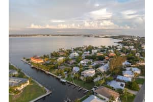 504 59TH STREET, HOLMES BEACH, FL 34217 - MLS#MFRA4677906