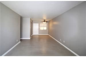 3001 BEE RIDGE ROAD, SARASOTA, FL 34239 - MLS#MFRA4677956