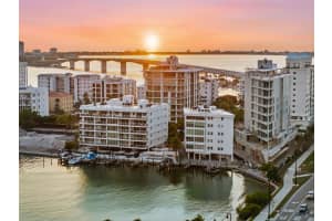 660 GOLDEN GATE POINT, SARASOTA, FL 34236 - MLS#MFRA4677999