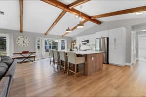 6812 41ST AVENUE, BRADENTON, FL 34208 - MLS#MFRA4678055