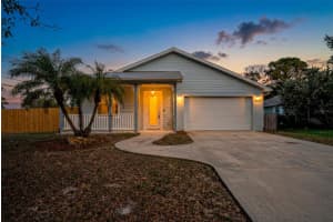 2405 VALENTINE STREET, SARASOTA, FL 34238 - MLS#MFRA4678057
