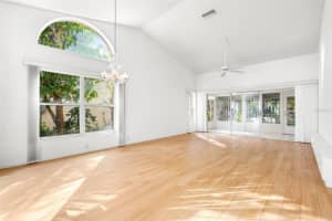 4958 CLUBVIEW COURT, BRADENTON, FL 34203 - MLS#MFRA4678080