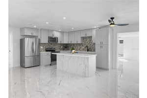 5010 LAHAINA DRIVE, SARASOTA, FL 34232 - MLS#MFRA4678105