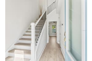 451 WINGFIELD DRIVE, SARASOTA, FL 34237 - MLS#MFRA4678124