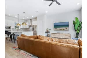 451 WINGFIELD DRIVE, SARASOTA, FL 34237 - MLS#MFRA4678124