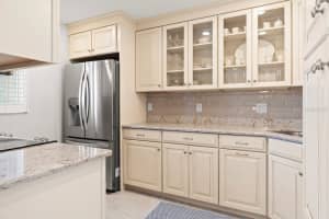 240 SANTA MARIA STREET, VENICE, FL 34285 - MLS#MFRA4678133