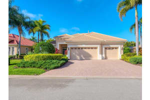 13911 SIENA LOOP, LAKEWOOD RANCH, FL 34202 - MLS#MFRA4678185