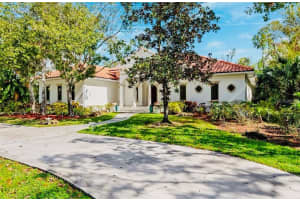 4583 Baycedar Ln, SARASOTA