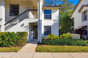 4767 Winslow Beacon #25, SARASOTA