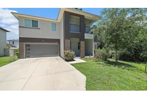 2587 Temple St, SARASOTA