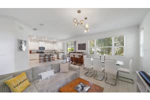 2587 TEMPLE STREET, SARASOTA, FL 34239 - MLS#MFRA4678305