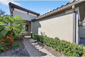 6342 POSITANO COURT, SARASOTA, FL 34243 - MLS#MFRA4678314