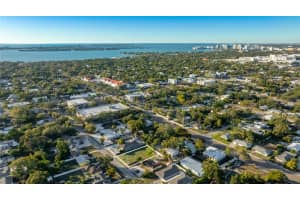 2119 BOUGAINVILLEA STREET, SARASOTA, FL 34239 - MLS#MFRA4678349