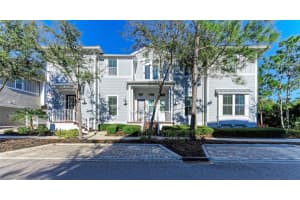 339 Sapphire Lake Dr #201, BRADENTON