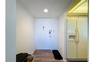 6415 MIDNIGHT PASS ROAD, SARASOTA, FL 34242 - MLS#MFRA4678463