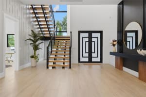 2450 HAWTHORNE STREET, SARASOTA, FL 34239 - MLS#MFRA4678470