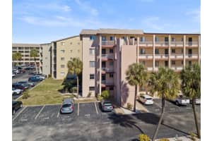 3873 Lake Bayshore Dr #201, BRADENTON