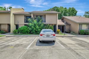 975 Sunridge Dr, Sarasota, FL 34234, Sold 01/15/26