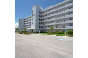 3780 Pinebrook Cir #105, BRADENTON