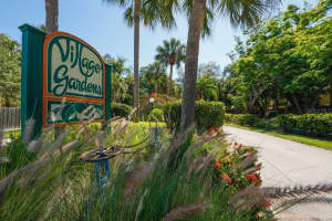4755 Village Gardens Dr #88, SARASOTA