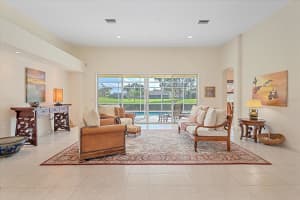 6112 SADDLEHORN AVENUE, SARASOTA, FL 34243 - MLS#MFRA4678646