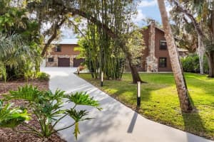 2308 SHADOW OAKS ROAD, SARASOTA, FL 34240 - MLS#MFRA4678649