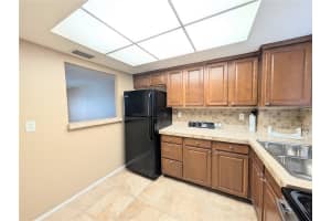 4017 LAKE BAYSHORE DRIVE, BRADENTON, FL 34205 - MLS#MFRA4678658