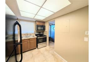 4017 LAKE BAYSHORE DRIVE, BRADENTON, FL 34205 - MLS#MFRA4678658