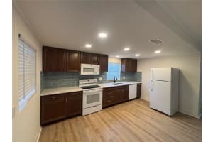 403 VIRGINIA STREET, FROSTPROOF, FL 33843 - MLS#MFRA4678706