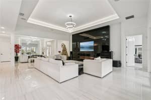 8294 GRANDE SHORES DRIVE, SARASOTA, FL 34240 - MLS#MFRA4678756