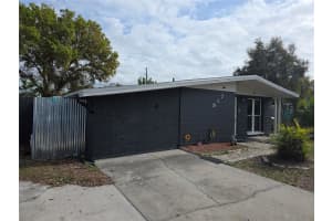 917 27th St E Bradenton, FL 34208 - Off Market