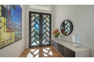 1739 LITTLE POINTE CIRCLE, SARASOTA, FL 34231 - MLS#MFRA4678917