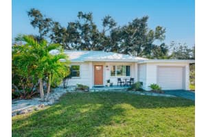 2104 WOOD STREET, SARASOTA, FL 34237 - MLS#MFRA4678969