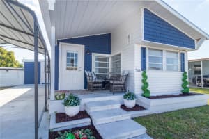 704 49TH AVENUE TERRACE, BRADENTON, FL 34207 - MLS#MFRA4679021