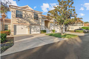 7040 Strand Cir, BRADENTON