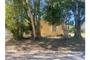1900 26TH AVENUE, ST PETERSBURG, FL 33713 - MLS#MFRA4679062