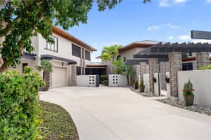 1804 LAKE SHORE DRIVE, SARASOTA, FL 34231 - MLS#MFRA4679067