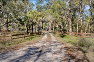 16418 WINBURN DRIVE, SARASOTA, FL 34240 - MLS#MFRA4679086