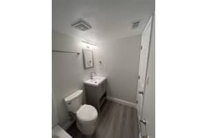 3232 FRUITVILLE ROAD, SARASOTA, FL 34237 - MLS#MFRA4679090