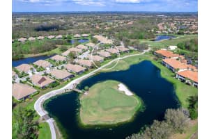 7052 WOODMORE TERRACE, LAKEWOOD RANCH, FL 34202 - MLS#MFRA4679114