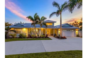 221 Lychee Rd, NOKOMIS