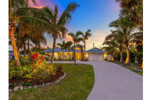 221 LYCHEE ROAD, NOKOMIS, FL 34275 - MLS#MFRA4679208