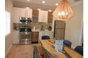 6732 SARASEA CIRCLE, SARASOTA, FL 34242 - MLS#MFRA4679214