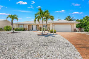 614 GLADSTONE LANE, HOLMES BEACH, FL 34217 - MLS#MFRA4679247