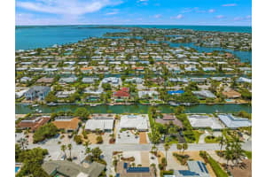 614 GLADSTONE LANE, HOLMES BEACH, FL 34217 - MLS#MFRA4679247