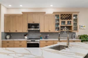 2730 RIVER WOODS DRIVE, PARRISH, FL 34219 - MLS#MFRA4679254