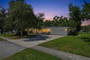 4808 RIVERWOOD AVENUE, SARASOTA, FL 34231 - MLS#MFRA4679255