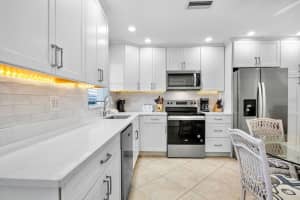 5830 MIDNIGHT PASS ROAD, SARASOTA, FL 34242 - MLS#MFRA4679302